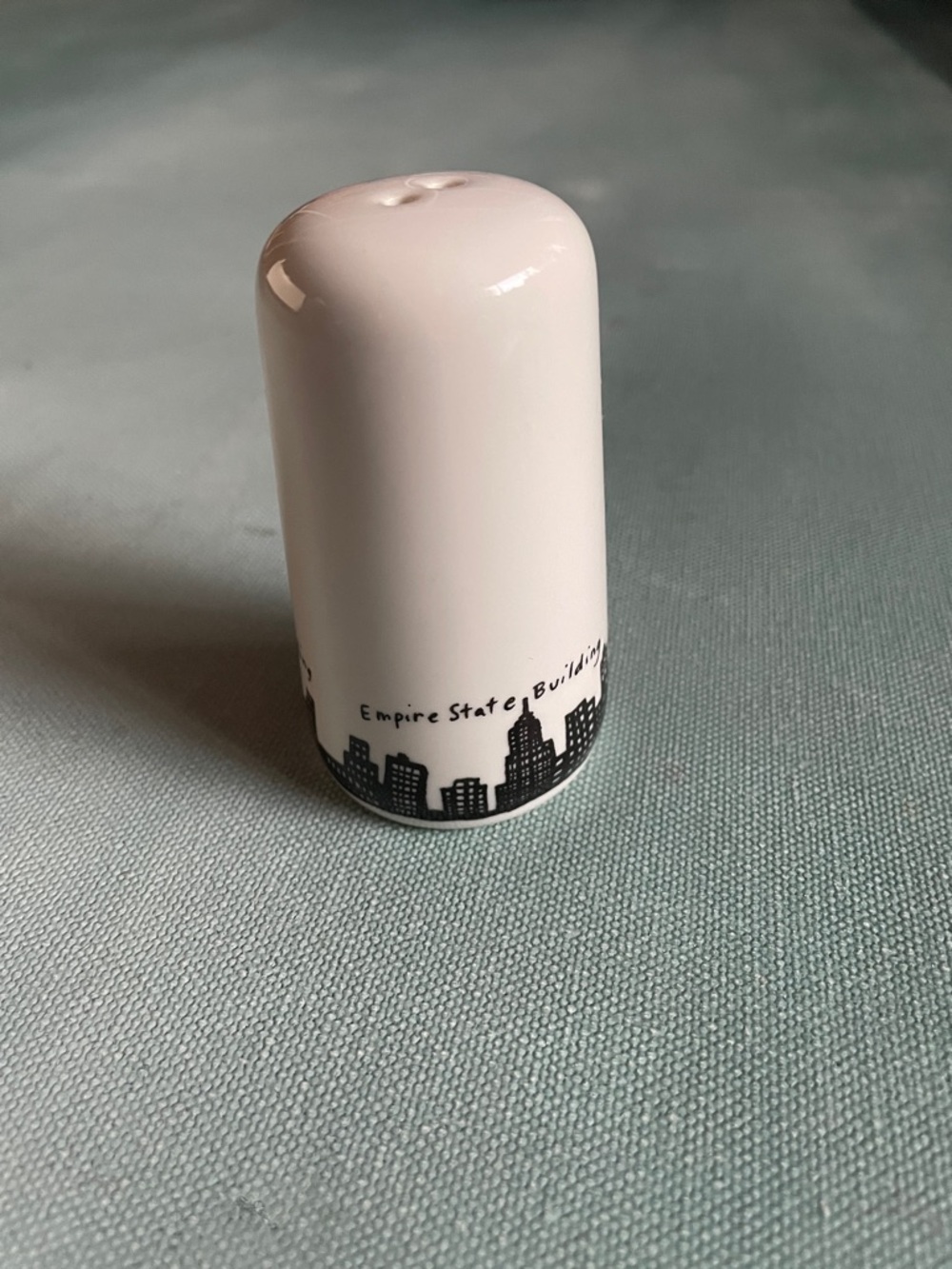 Fishs Eddy 212 New York Skyline Salt Shaker